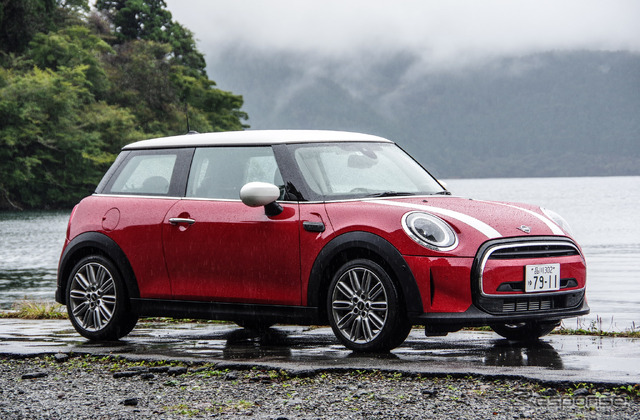 MINI クーパー(3ドア)
