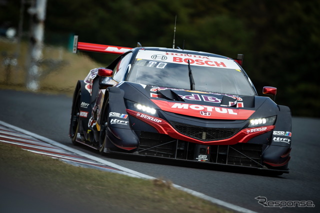 GT500クラスポールポジションの#16 Red Bull MOTUL MUGEN NSX-GT(笹原右京/大湯都史樹)