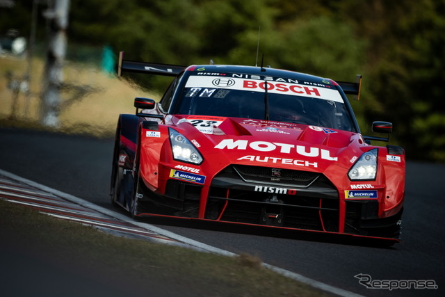 GT500クラス予選5番手の#23 MOTUL AUTECH GT-R(松田次生/ロニー・クインタレッリ)