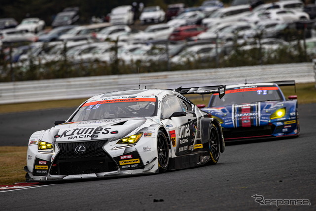 GT300クラス2位の#96 K-tunes RC F GT3(新田守男/阪口晴南)
