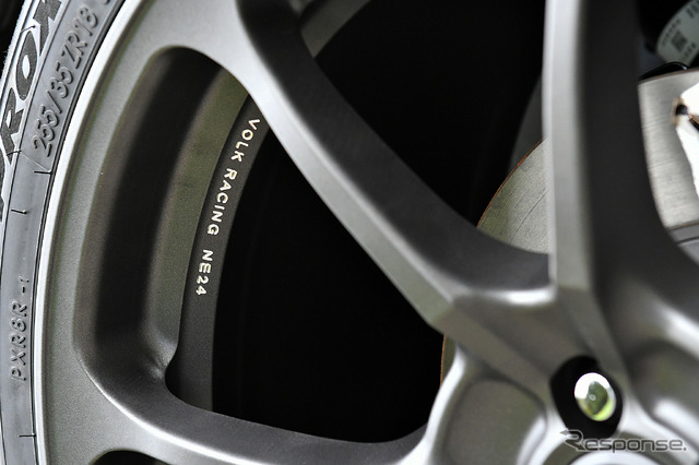 【RAYS VOLK RACING NE24】推奨サイズ:18×9.0J Inset43 5H-100/カラー:マットガンブラック/タイヤサイズ:225/35R18