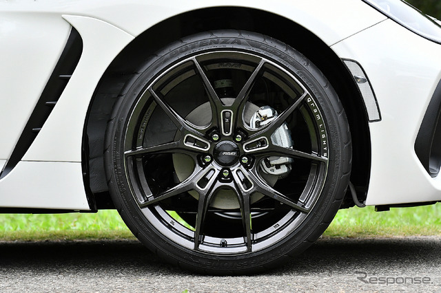 【BRZ × RAYS GlamLights 57FXZ】推奨サイズ:19×8.0J Inset45 5H-100/カラー:スーパーダークガンメタ/マシニング/リムエッジDC/タイヤサイズ:225/35R19