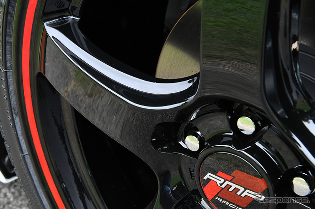 【MID RMP RACING R50】推奨サイズ:18×8.0J Inset45 5H-100/カラー:ブラック/リムレッドライン/タイヤサイズ:225/40R18