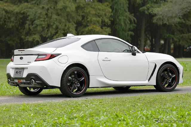 【MID RMP RACING R50】推奨サイズ:18×8.0J Inset45 5H-100/カラー:ブラック/リムレッドライン/タイヤサイズ:225/40R18