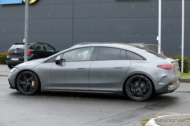 メルセデス AMG EQE プロトタイプ(スクープ写真)