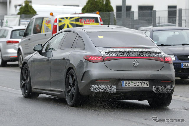 メルセデス AMG EQE プロトタイプ（スクープ写真）