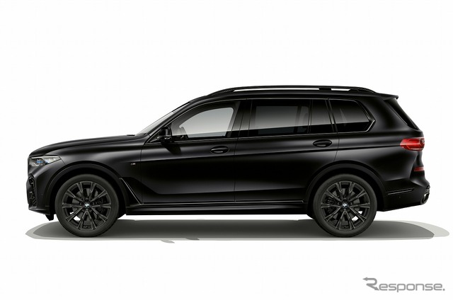 BMW X7 エディション イン フローズン ブラックメタリック