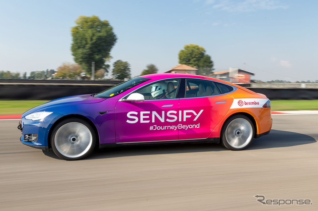 ブレンボの次世代ブレーキシステム「SENSIFY」を搭載したテスラ・モデルS ベースのプロトタイプ車
