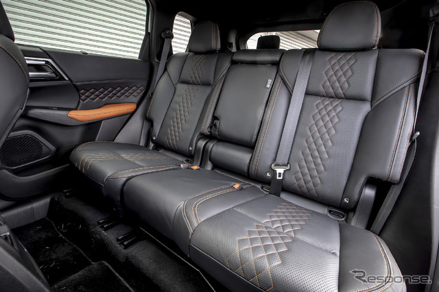 三菱 アウトランダー PHEVモデル 新型(アウトランダーPHEV)