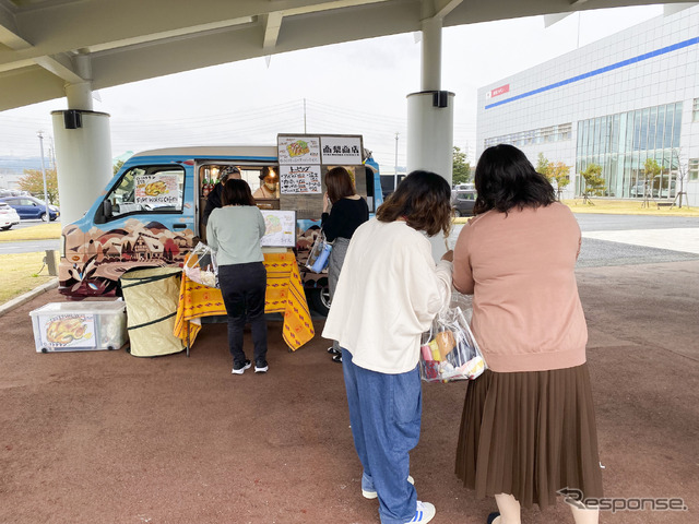 店舗型モビリティの停留所 SHOP STOP秋田（10月26日）