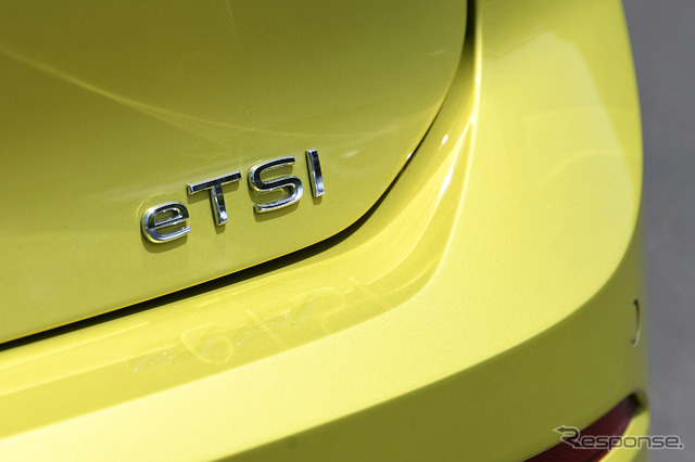 VW ゴルフ 新型(eTSI アクティブ)
