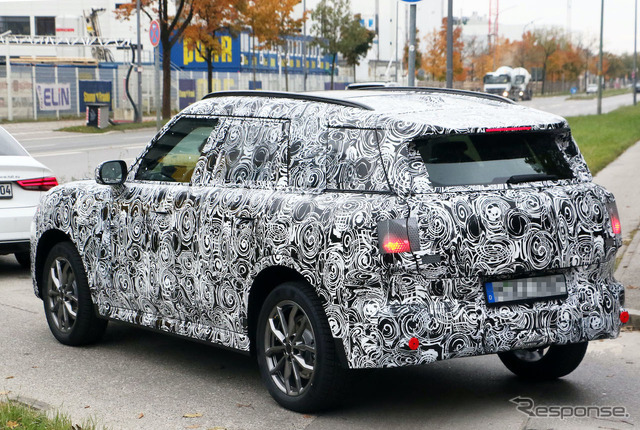 MINI クロスオーバー 次期型プロトタイプ(スクープ写真)
