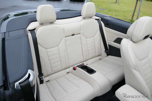 BMW 4シリーズカブリオレ(M440i xDrive Cabriolet)