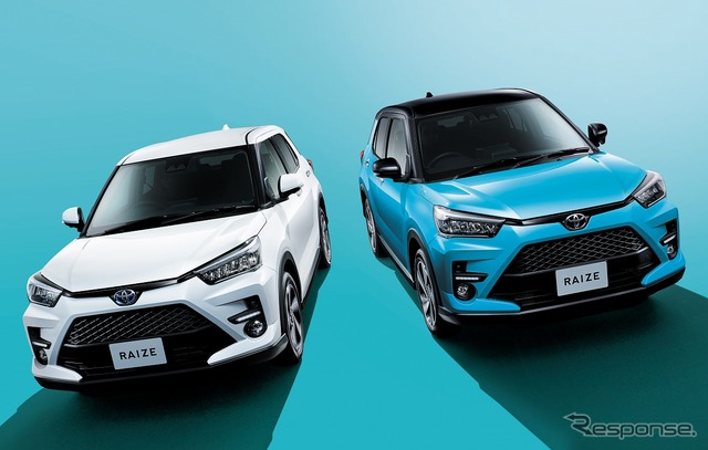 トヨタ ライズ(左 Z:ハイブリッド・2WD、右 Z:ガソリン・2WD)