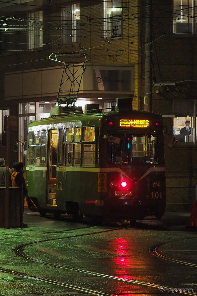 ラストランを終え、電車事業所に入庫したM101号。今後は保存される模様。2021年10月31日。