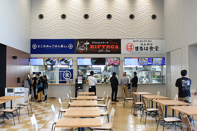 ボートレースとこなめに11月6日オープンした新スタンド、フードコートのメニューも多彩