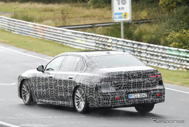 BMW 7シリーズ 次期型プロトタイプ(スクープ写真)