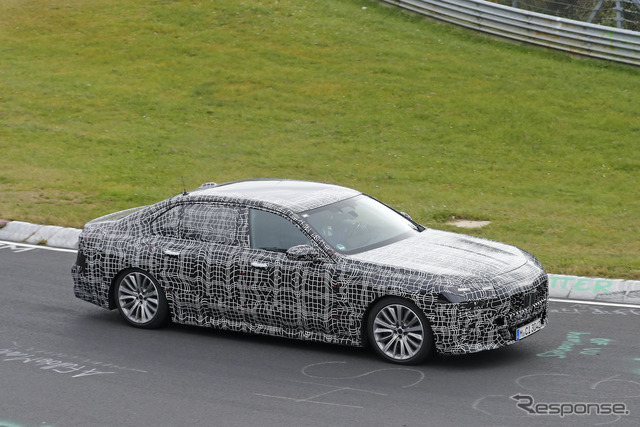 BMW 7シリーズ 次期型プロトタイプ(スクープ写真)