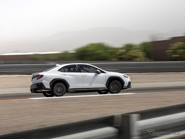 スバルWRX新型(北米仕様)