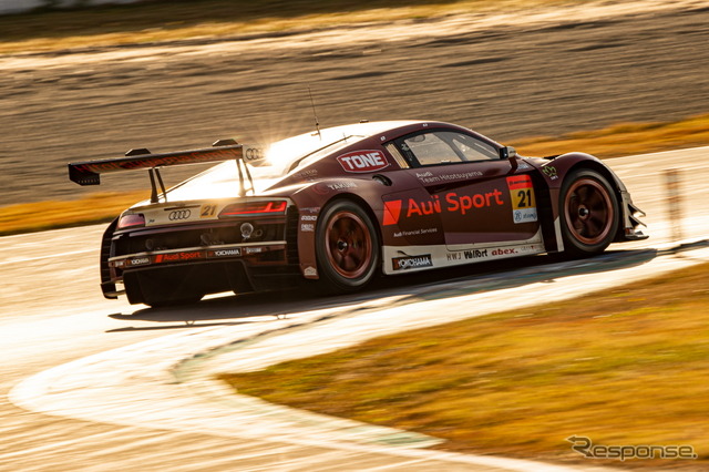GT300クラス優勝の#21 Hitotsuyama Audi R8 LMS(川端伸太朗/篠原拓朗)