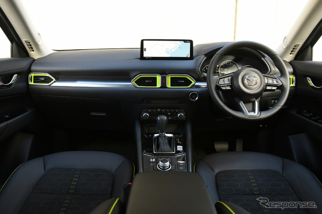 マツダ CX-5 20S フィールドジャーニー(ジルコンサンドメタリック)
