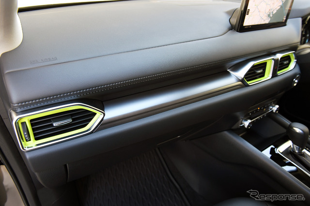 マツダ CX-5 20S フィールドジャーニー(ジルコンサンドメタリック)