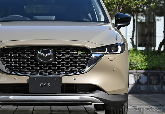 マツダ CX-5 20S フィールドジャーニー(ジルコンサンドメタリック)