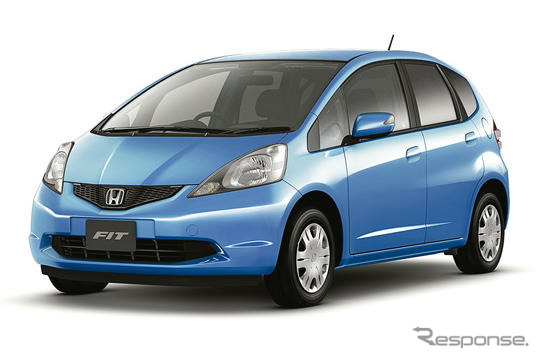 乗用車販売ランキング、カローラ がトップ奪還…10月