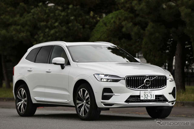 ボルボ XC60 リチャージ プラグインハイブリッド T8 AWD インスクリプション