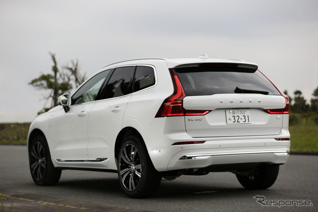 ボルボ XC60 リチャージ プラグインハイブリッド T8 AWD インスクリプション