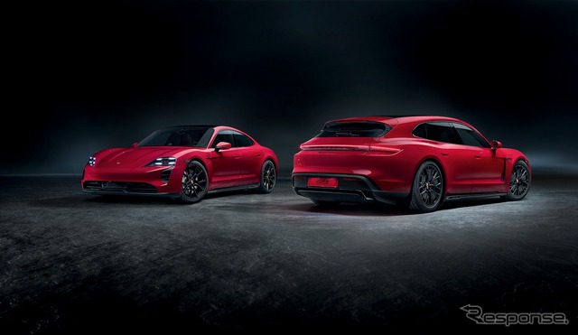 ポルシェ タイカンGTS（左）とタイカンGTSスポーツツーリスモ（右）