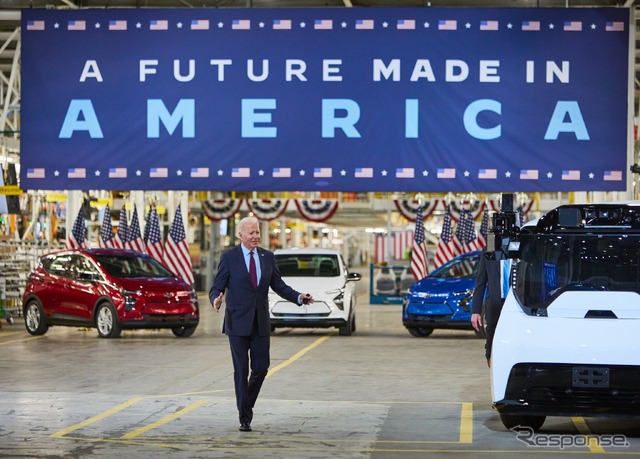 GMのEV専用工場「ファクトリー・ゼロ」の開所式に出席したバイデン大統領