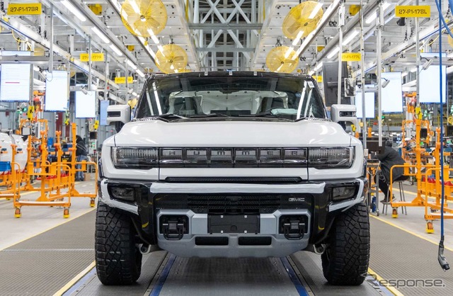 GMのEV専用工場「ファクトリー・ゼロ」で生産が開始されたGMC ハマーEV