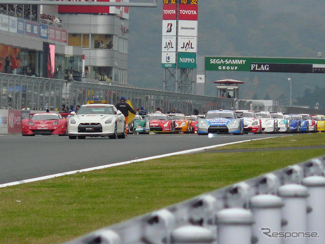 【SUPER GT 第9戦】GT500決勝…GT-R 23号車余裕で王座かと思いきや