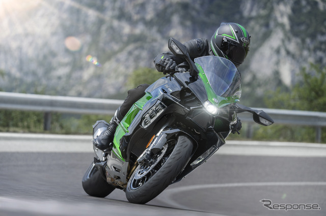 カワサキ Ninja H2 SX SE(2022年モデル)