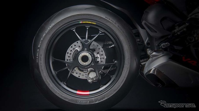 ドゥカティ・パニガーレ V4 の2022年モデル