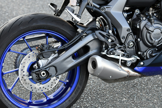 ヤマハ YZF-R7(北米仕様)