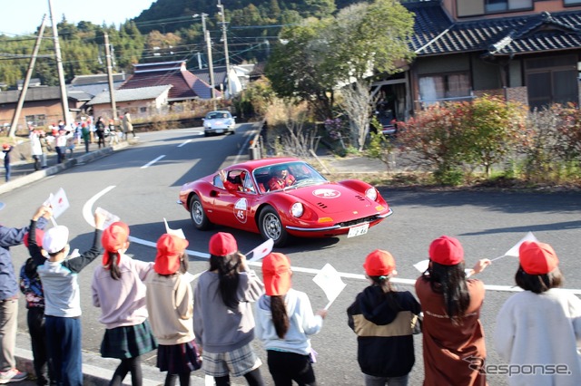 クラシックジャパンラリー2021 MOJI-KOBE 2日目 杵築小学校にて ディノ246GT