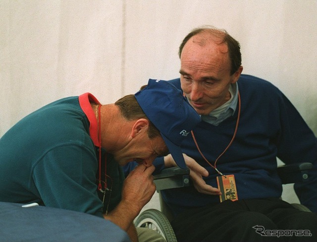 多くのレースをともに戦った1992年王者ナイジェル・マンセルと（写真は1994年）。