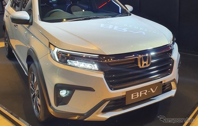 ホンダが9月に発表した7人乗りSUVの「BR-V」。インドネシア・ジャカルタのショッピングモールに展示されていた