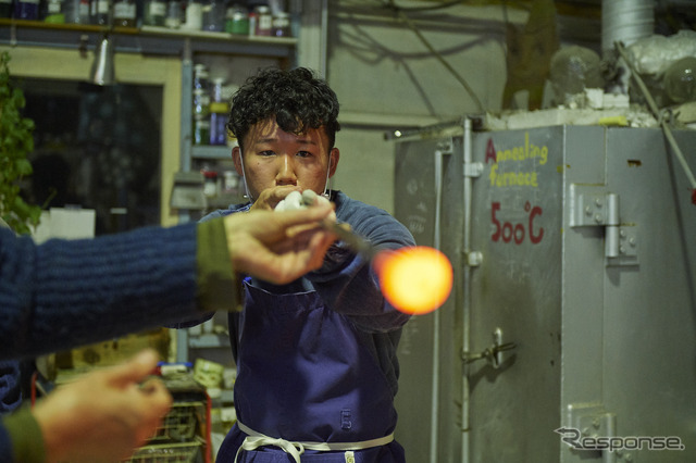 リアル人生ゲーム:ガラス吹き体験(会社員ペア)