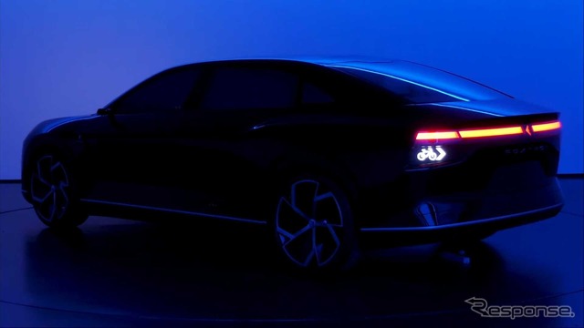 ピニンファリーナがデザインしたフォックスコンのEV『モデルE』