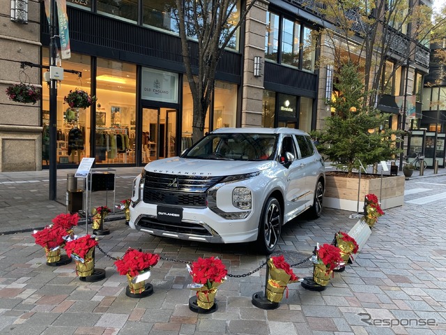三菱 アウトランダー PHEV（12月2日、Marunouchi Street Park 2021 Winter）