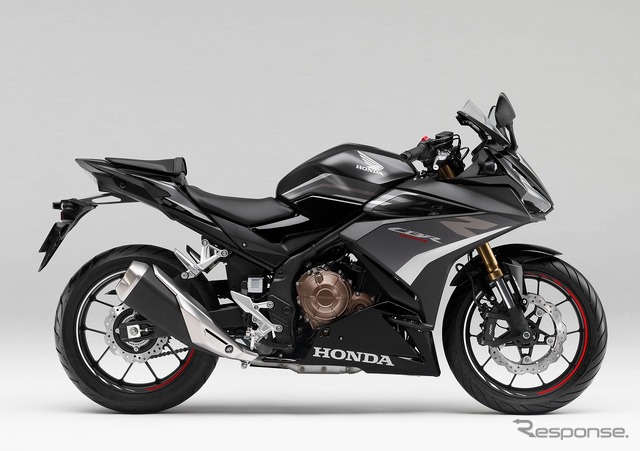 ホンダ CBR400R(マットバリスティックブラックメタリック)