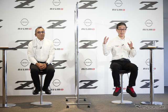 日産/NISMO、Nissan Z GT500を初披露。日産自動車のアシュワニ・グプタCOO（向かって左）とニスモの片桐隆夫CEO