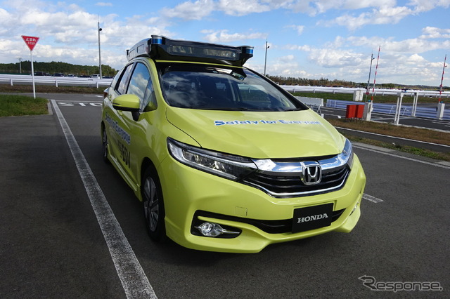 ホンダ:知能化運転支援技術の試作モデル