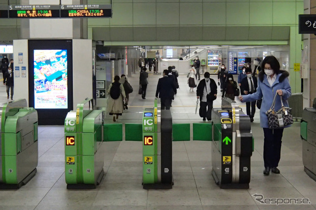 JR東日本のICカード対応改札。