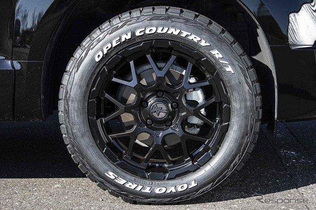 【MiD NITRO POWER M28 BULLET S】推奨サイズ:18×7.0J Inset35 5H-114.3/カラー:セミグロスブラック/タイヤサイズ:225/60R18(デリカD:5 x 社外ホイール )