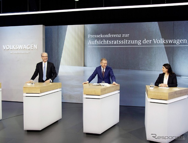 次世代電動化技術への投資の増額を発表したVWグループ経営陣