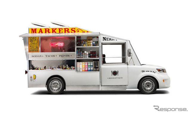 タコスはいかが? カローラ ルミオンの移動販売車